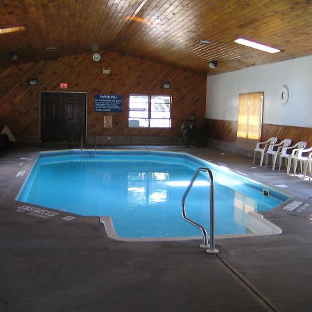 واتكينس غلين Villager Motel & Glen Manor Estate المظهر الخارجي الصورة
