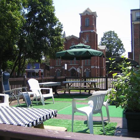 واتكينس غلين Villager Motel & Glen Manor Estate المظهر الخارجي الصورة
