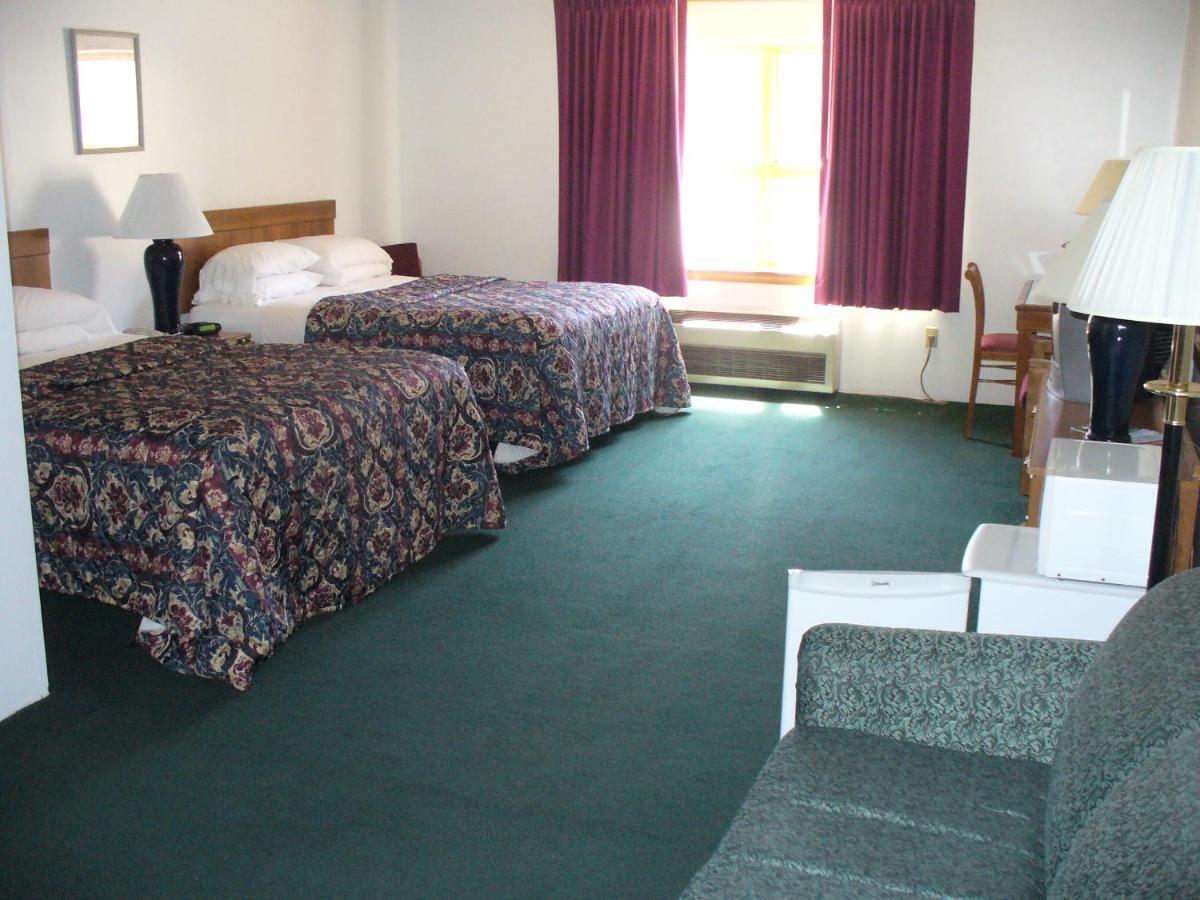 واتكينس غلين Villager Motel & Glen Manor Estate الغرفة الصورة